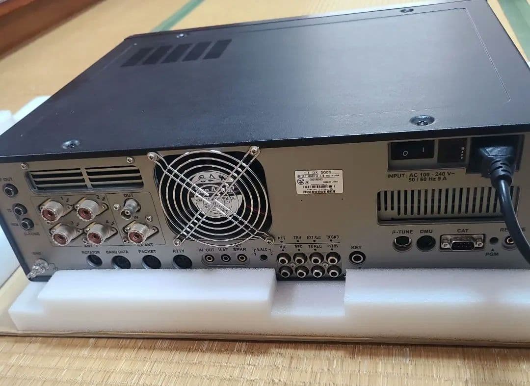八重洲無線製 FTDX5000 200Wトランシーバー(160m～6mバンド)