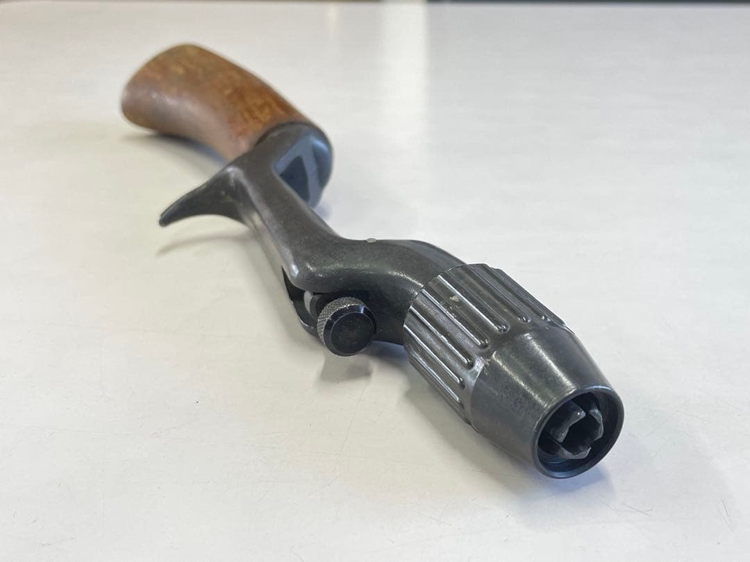 FEATHERWEIGHT CHAMPION ナタグリップ