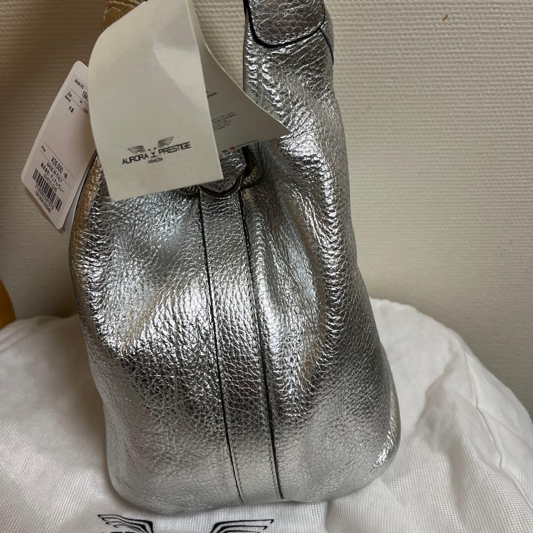 AURORA PRESTIGE シルバーハンドバッグ