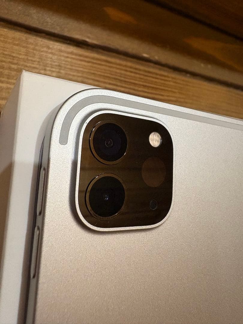 （美品・バッテリ98%）iPad pro 11 第四世代