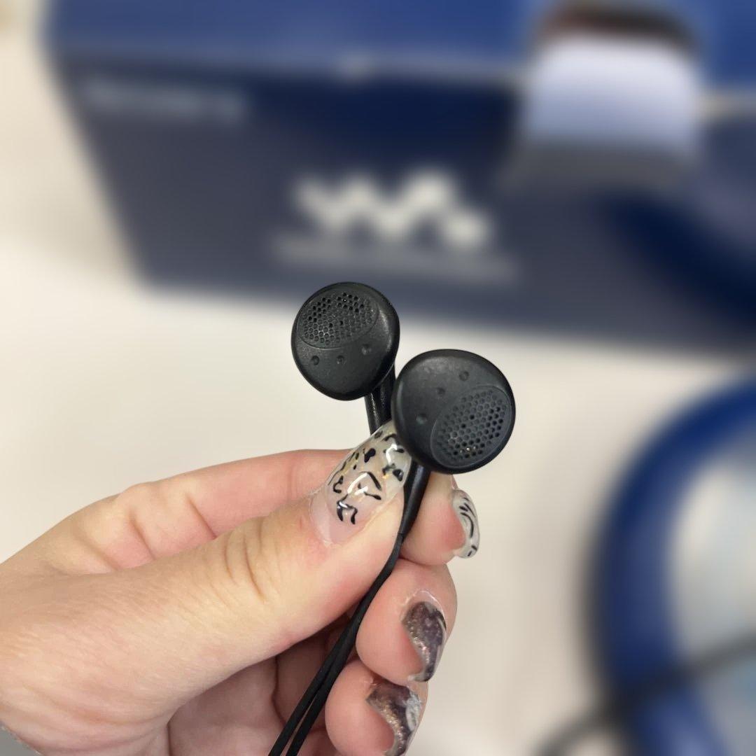 SONYポータブルCDプレーヤー　ウォークマンD-EJ855 WALKMAN