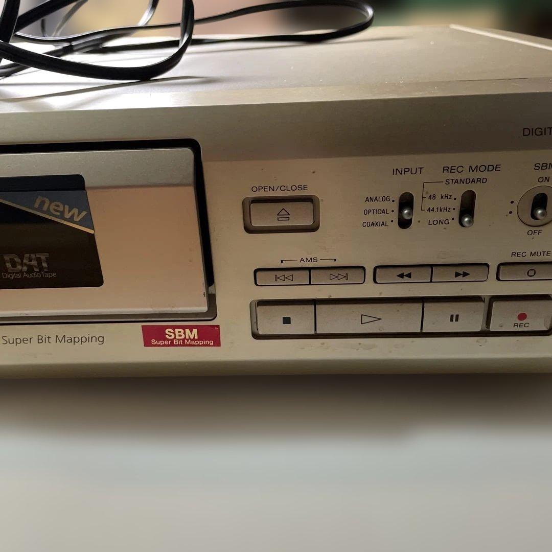 な*た様 SONY DAT機器 シルバー