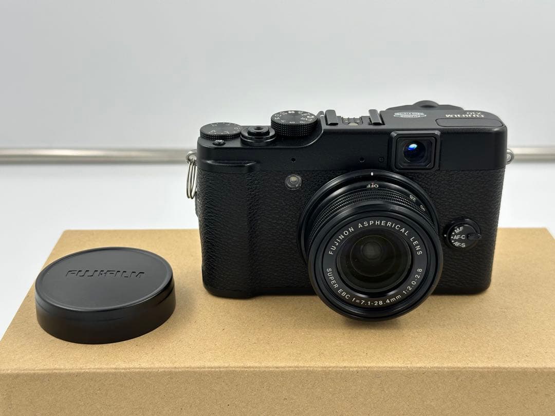 【美品】FUJIFILM X10 デジタルカメラ ＋おまけ