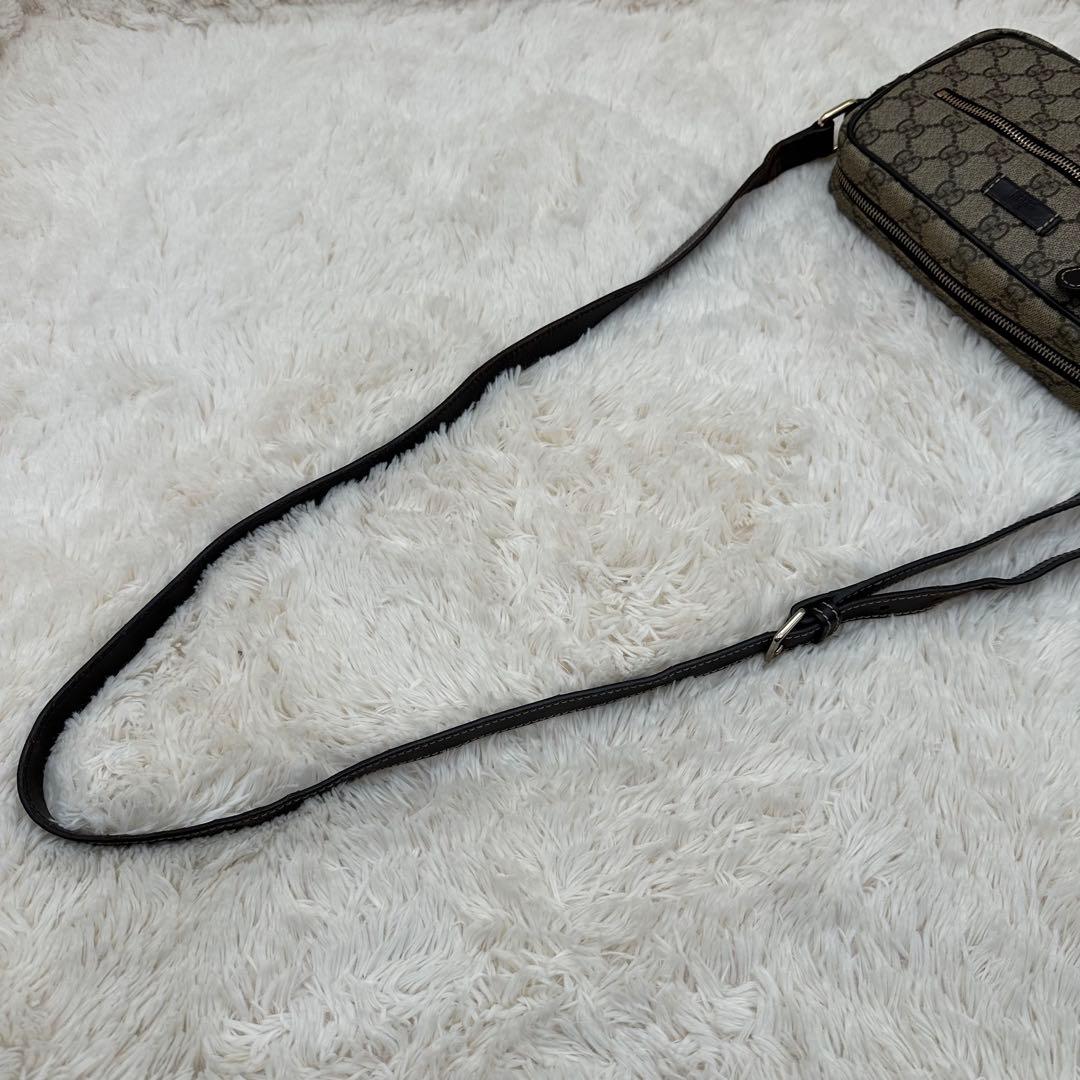 ✨人気✨グッチ　ショルダーバッグ　GG柄　スプリーム　PVC ベージュ