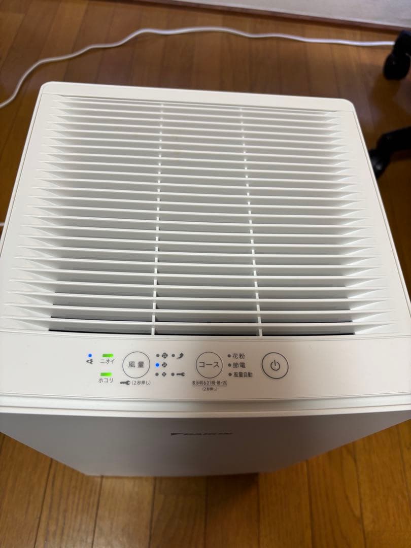 ダイキン 空気清浄機 mc556a-w