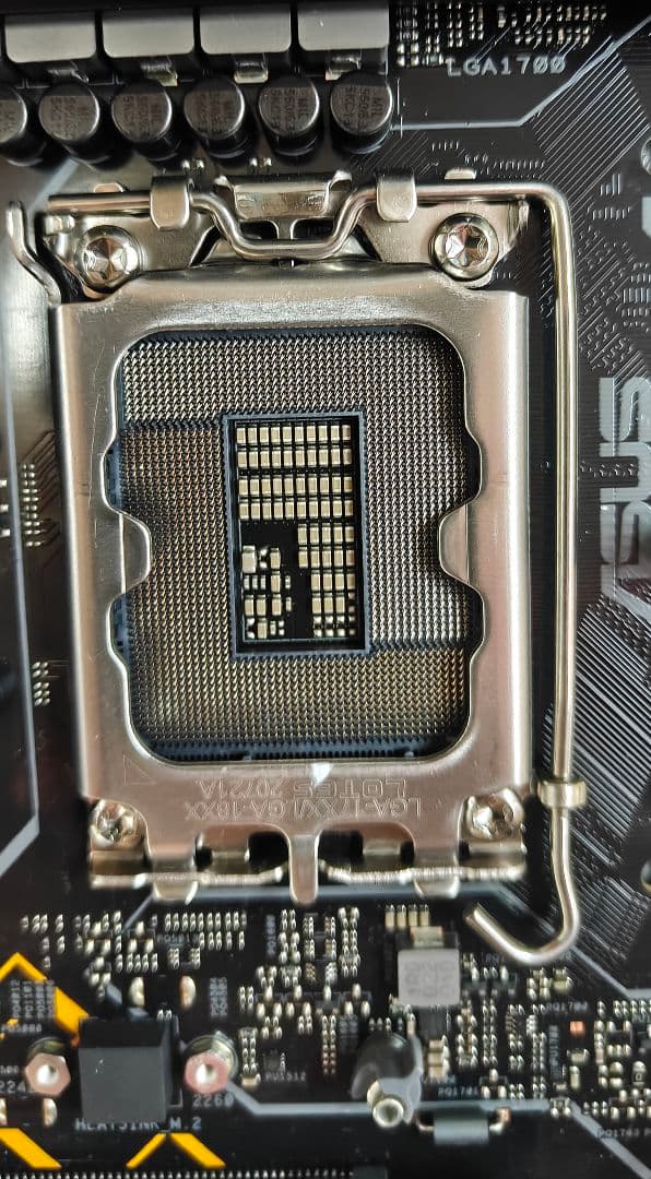 コンピューターセット + TUF GAMING Z690-PLUS マザーボード