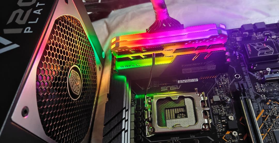 コンピューターセット + TUF GAMING Z690-PLUS マザーボード