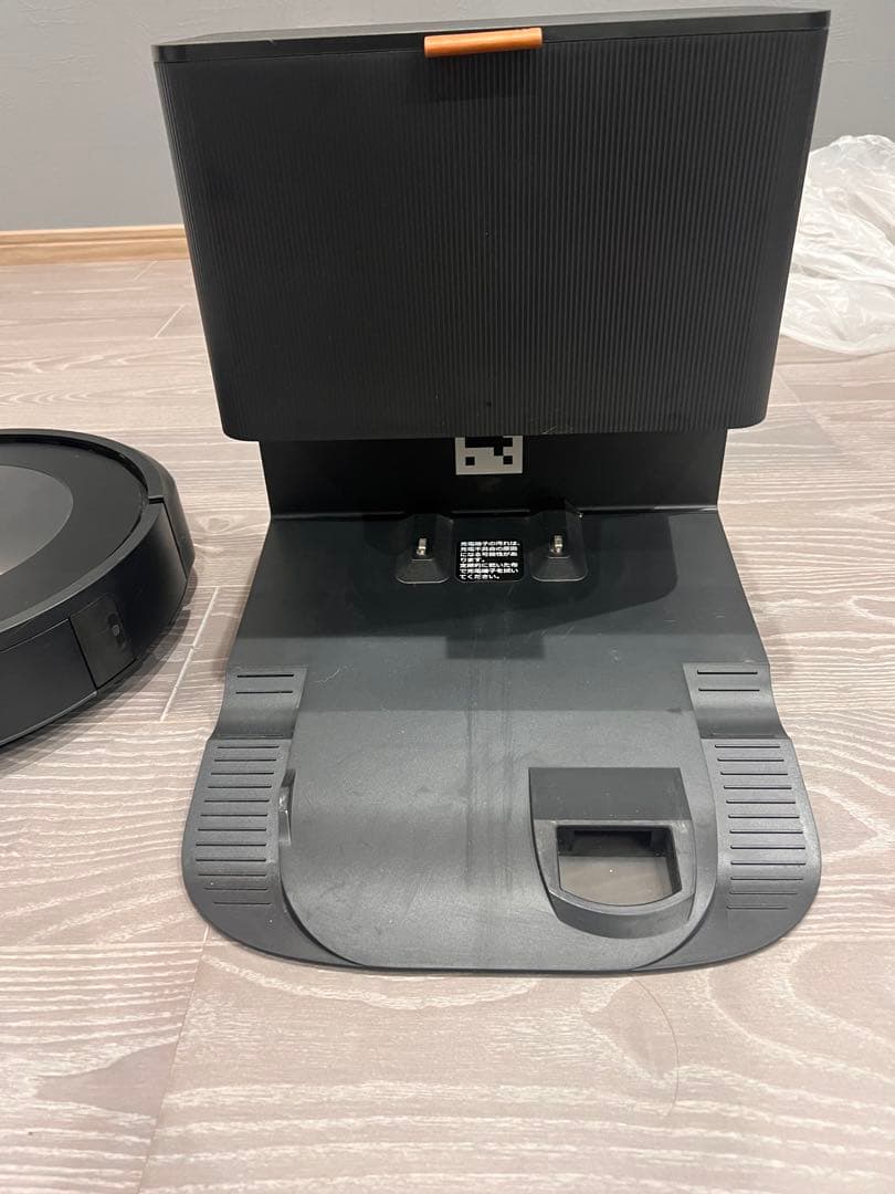 iRobot ルンバ j7+ ゴミ収集ドック付 Wi-Fi対応 クリーンベース