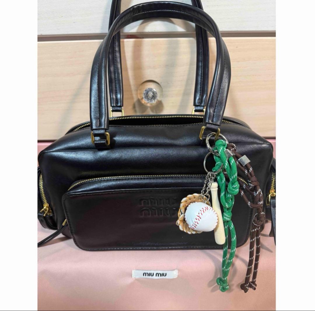 miumiu ショルダーバッグ