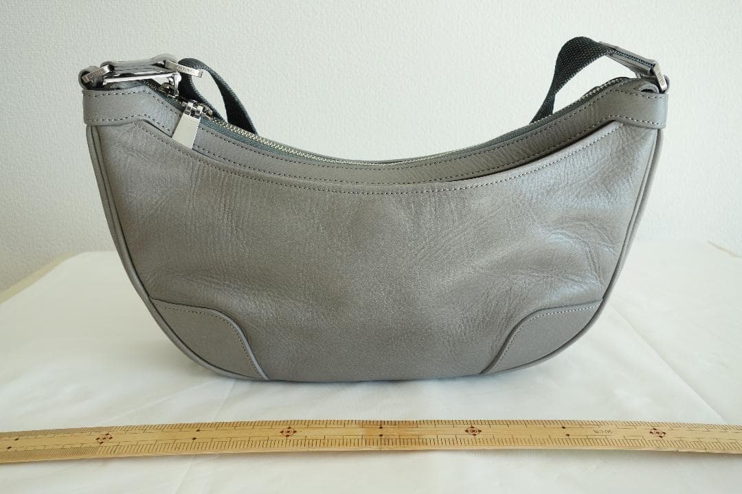 【美品】 aniary [アニアリ] ショルダーバッグ （ライトグレー）