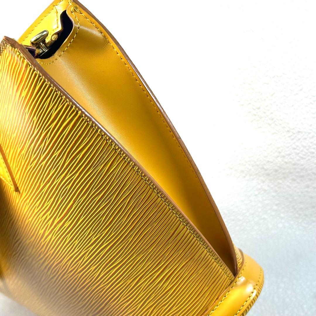 ルイヴィトン ハンドバッグ エピ サンジャック M52279 廃盤品