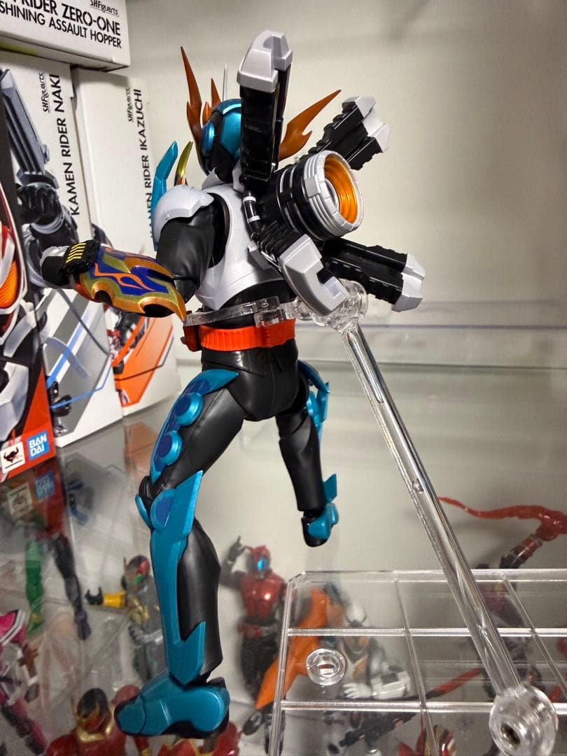 仮面ライダーガッチャード　S.H.Figuarts セット