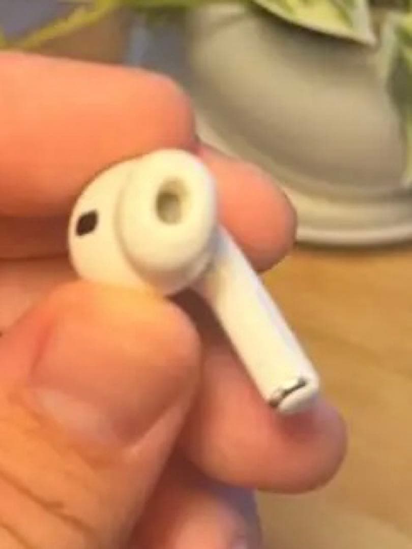 AirPods Pro 2 Lightning 箱入り✨