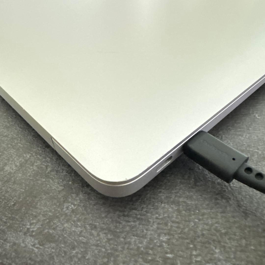 MacBook Air（M1,2020） 13.3㌅