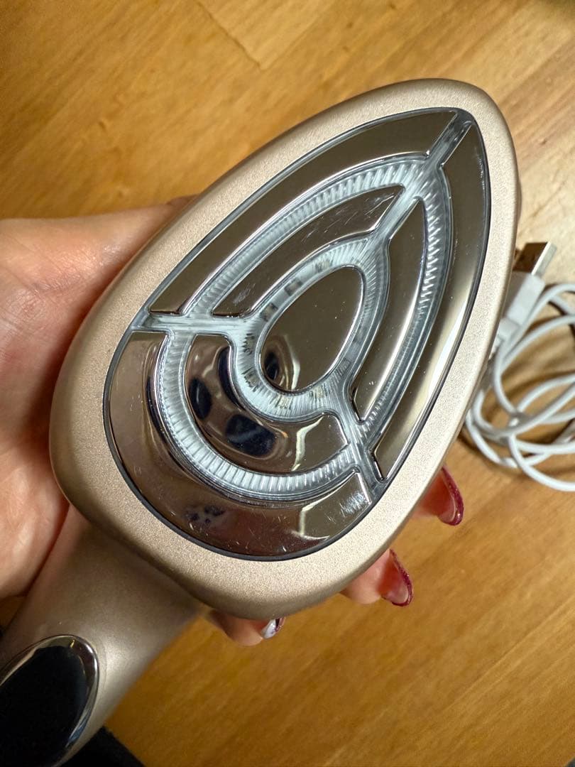 ＭＥラボンエクラ美顔器 ゴールド USBケーブル付き