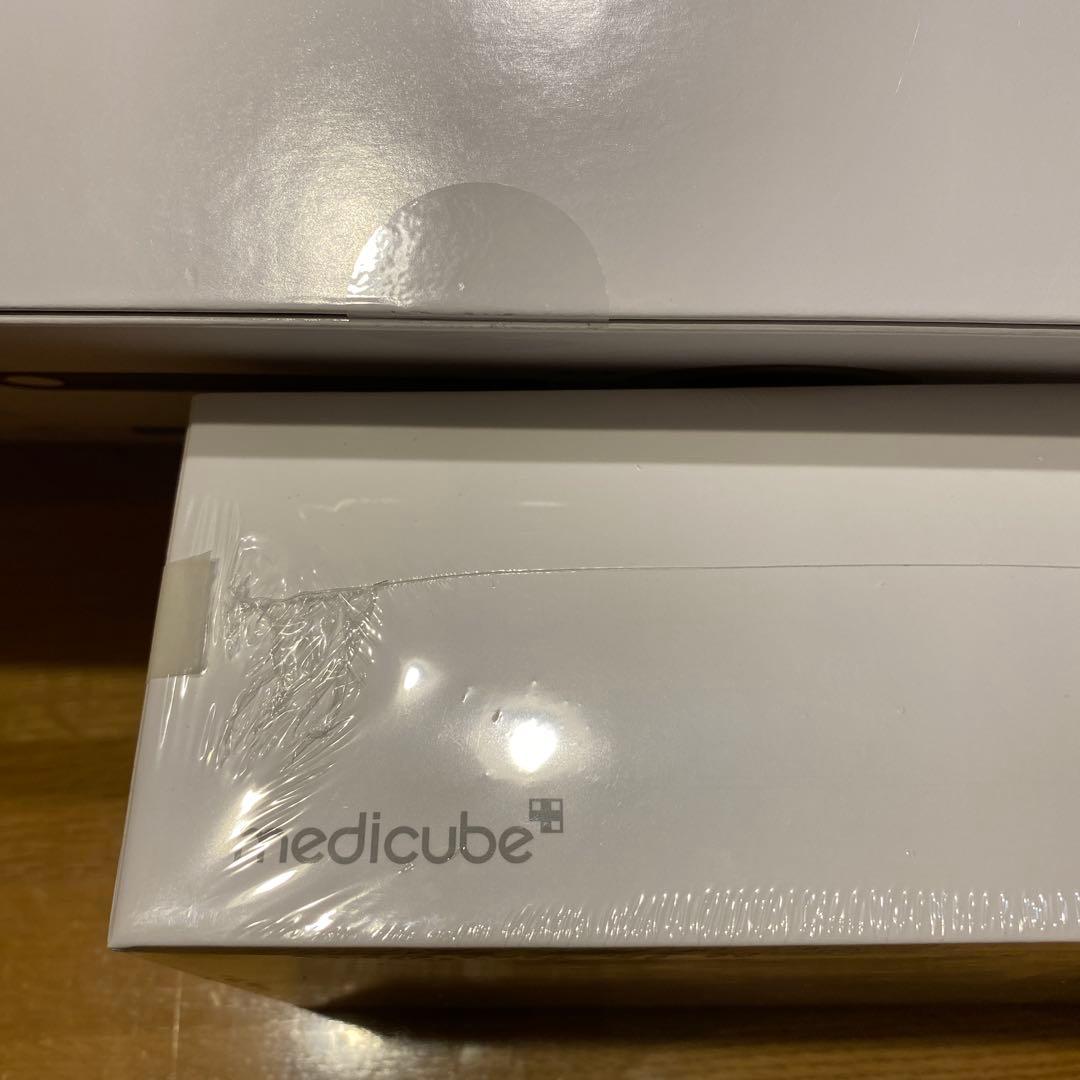 MEDI CUBE AGE-R BOOSTER PRO ソニックフルボディブラシ