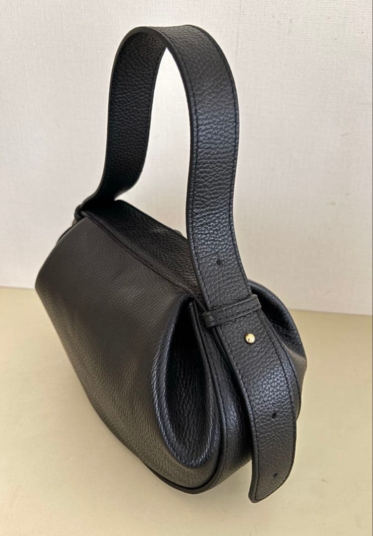 美品 BEARDSLEY ビアズリー 本革 ラウンドミニバッグ 黒 セレモニー