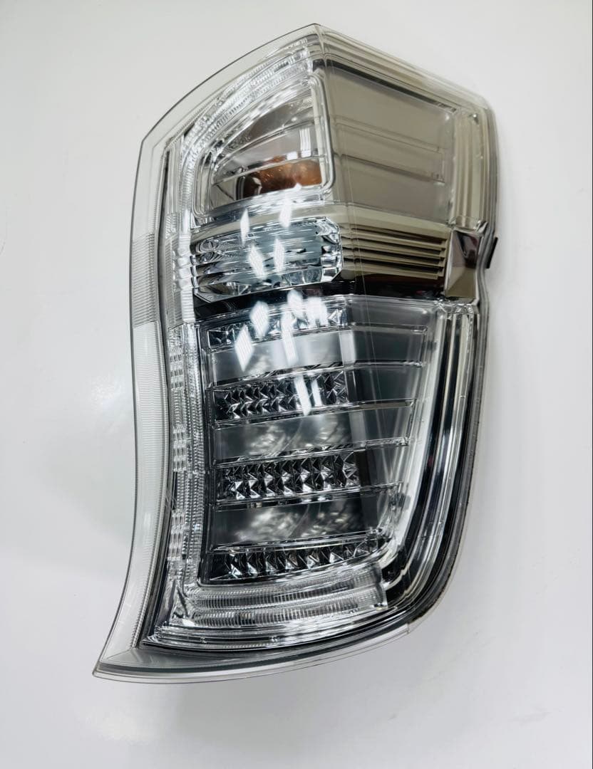 RK5/RK6 ホンダ ステップワゴン スパーダ Ｚ後期 LED左右テールランプ