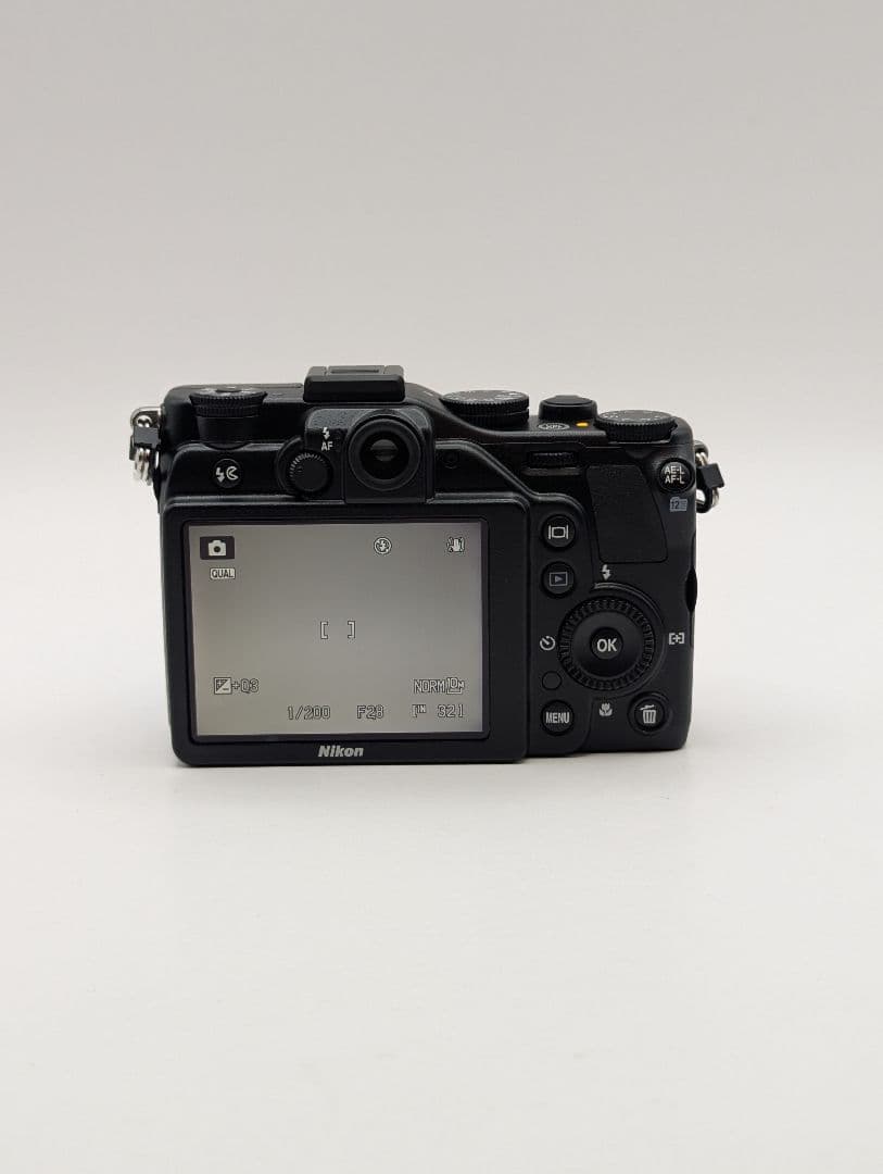 Nikon COOLPIX P7000 極美品