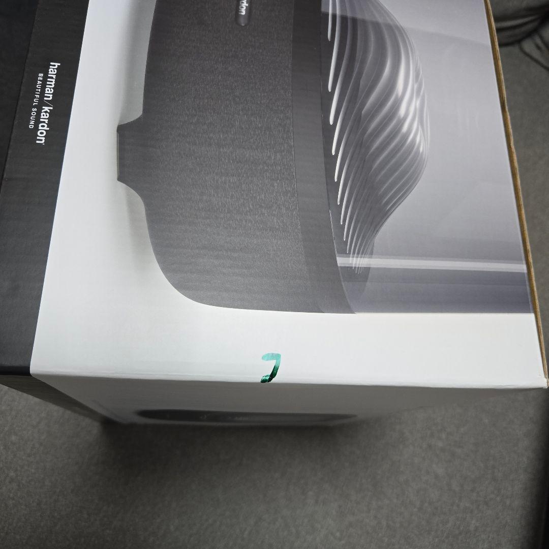 AURA STUDIO 3 Bluetoothスピーカー