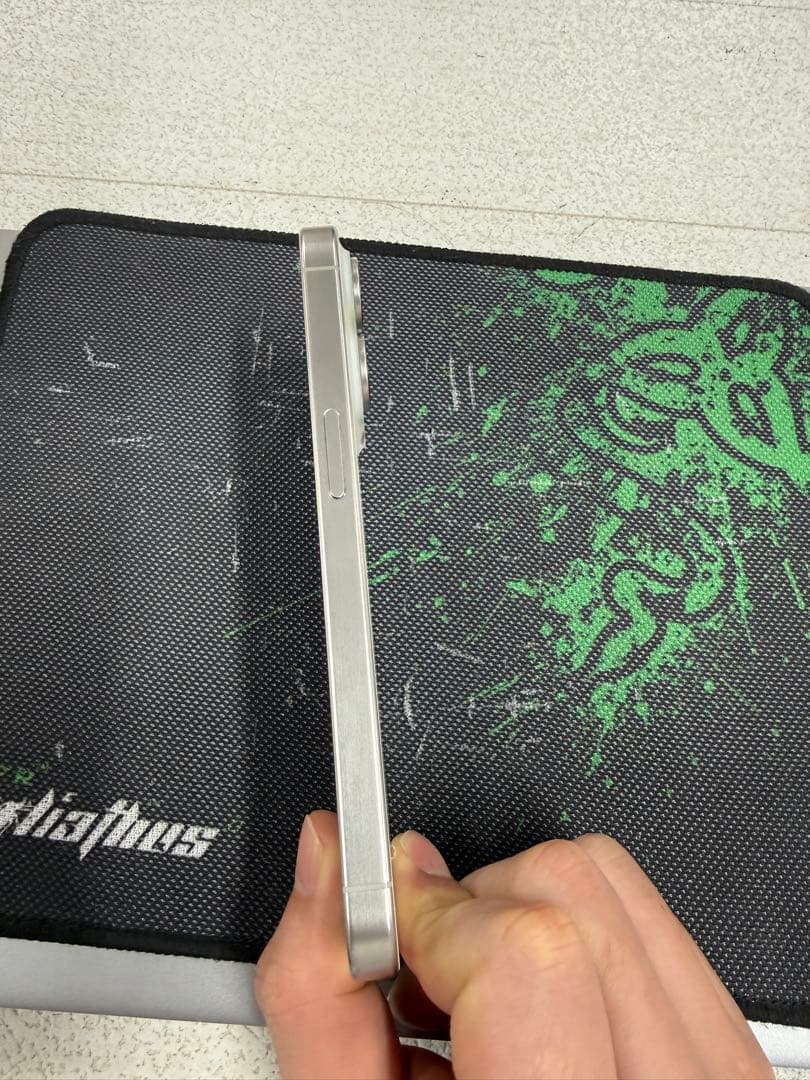 Iphone 15 pro 256gb sim フリー　バッテリー86％