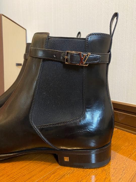 リ*ー様 美品新品 未使用★メンズ ルイヴィトン ブーツ