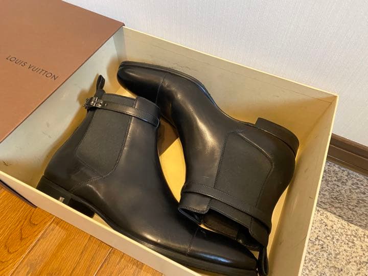 リ*ー様 美品新品 未使用★メンズ ルイヴィトン ブーツ