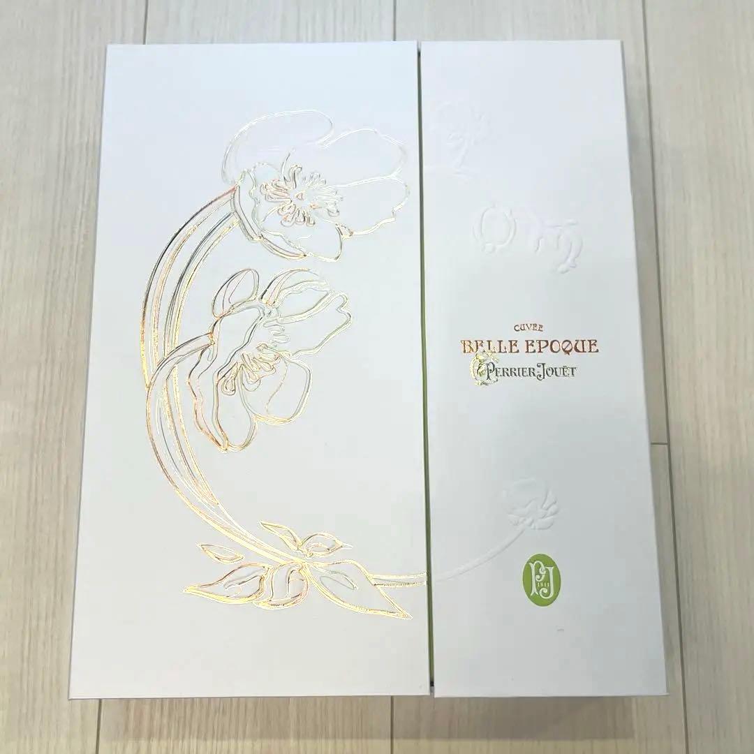 未開栓 ベルエポック シャンパンセット グラス付き ギフト箱入り 2004