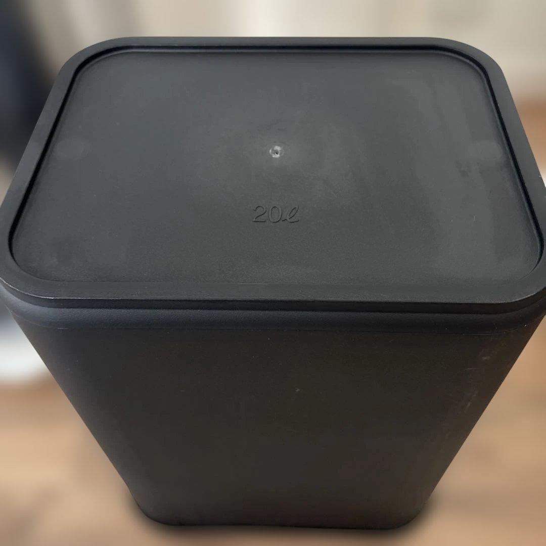 simple human シンプルヒューマン　ペダル式ごみ箱