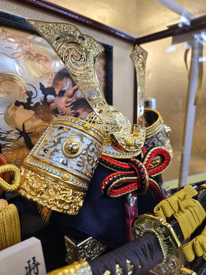 【展示品限り】五月人形　兜　鍬形　ケース飾り　※閉店セール　K23