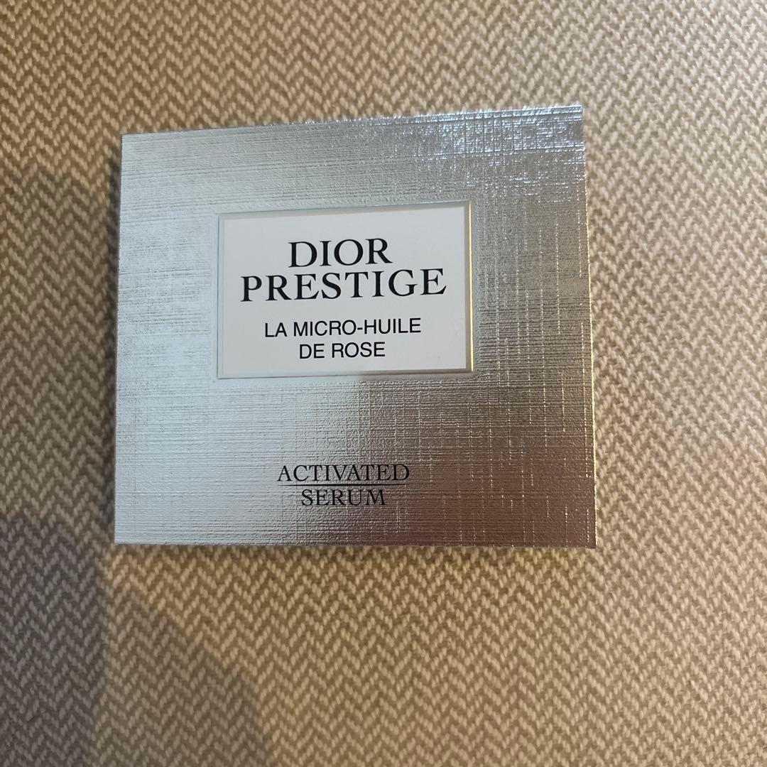 ディオールプレステージホワイトルプロテクターUVルミエールBB 00