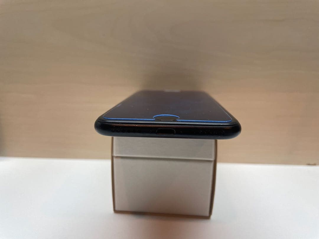 iPhone SE 第2世代　64GB ブラックSE2 バッテリー100%