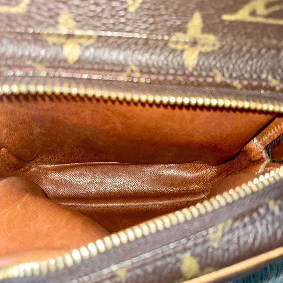 ルイヴィトン　アマゾン　ショルダーバック　ヌメ革　モノグラム