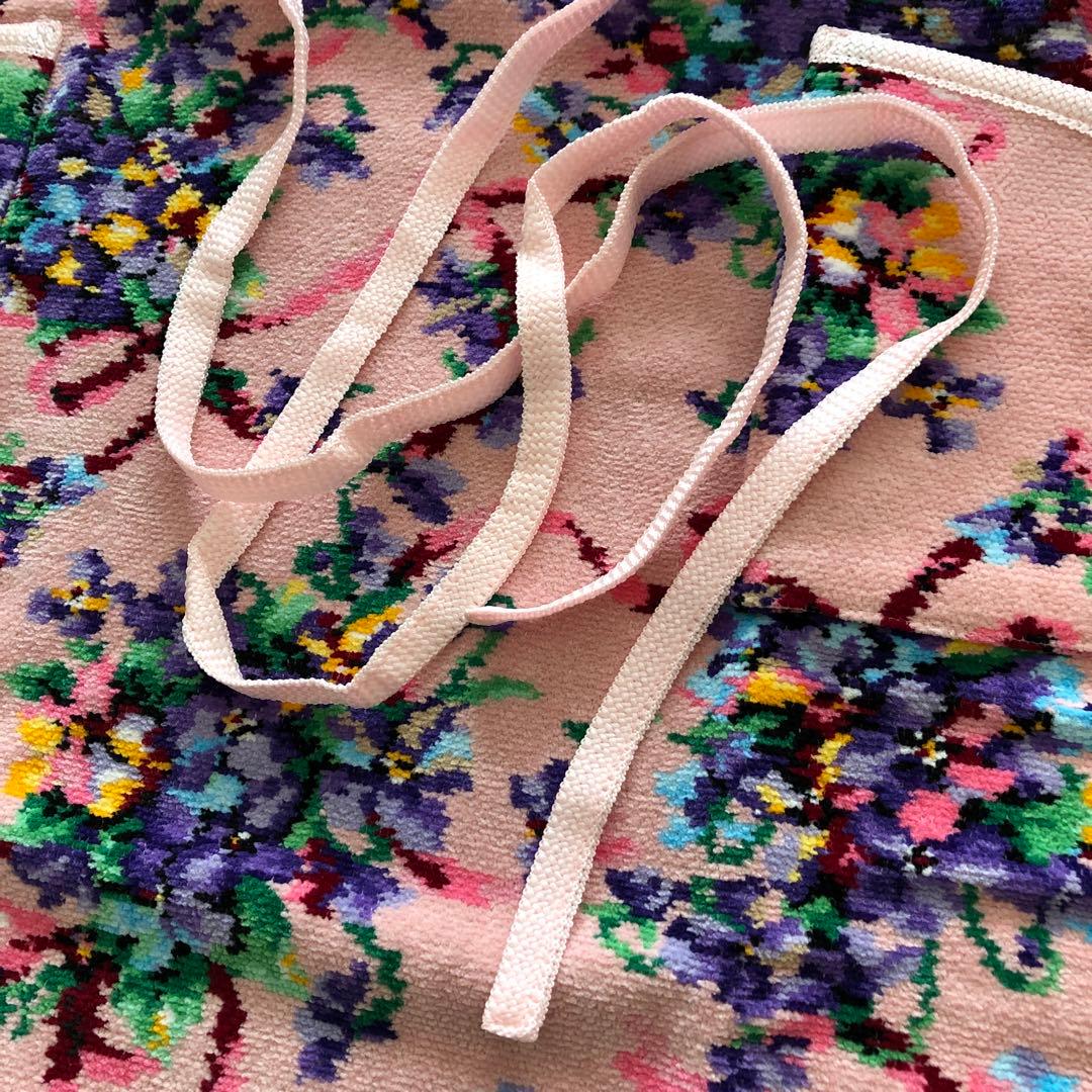 未使用　レイクアルスター　スミレ　ワイドドレスエプロン　シェニール織　ピンク