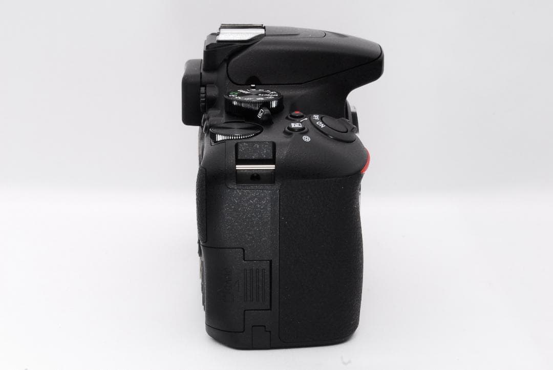 まいくるBluetooth搭載機 ほぼ未使用品 Nikon D3500ダブ