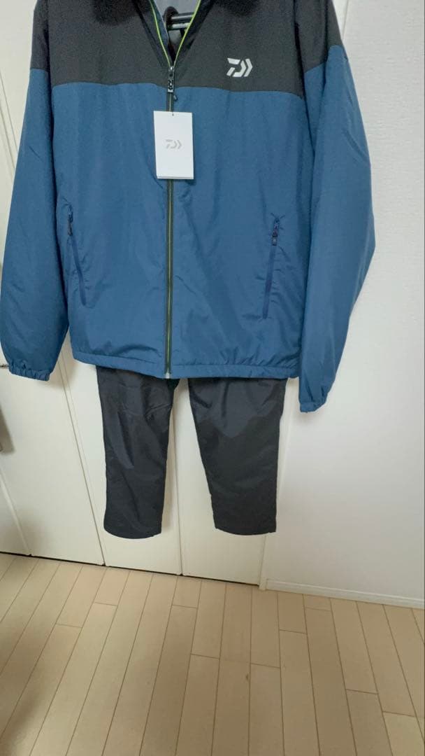 新品未使用　ダイワ 防寒 ウォームアップスーツ DI-52009 2XL