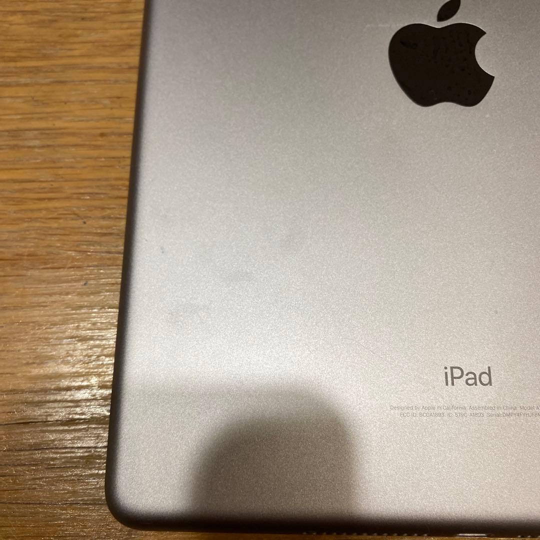 iPad 6th generation 128GB Wi-Fiモデル