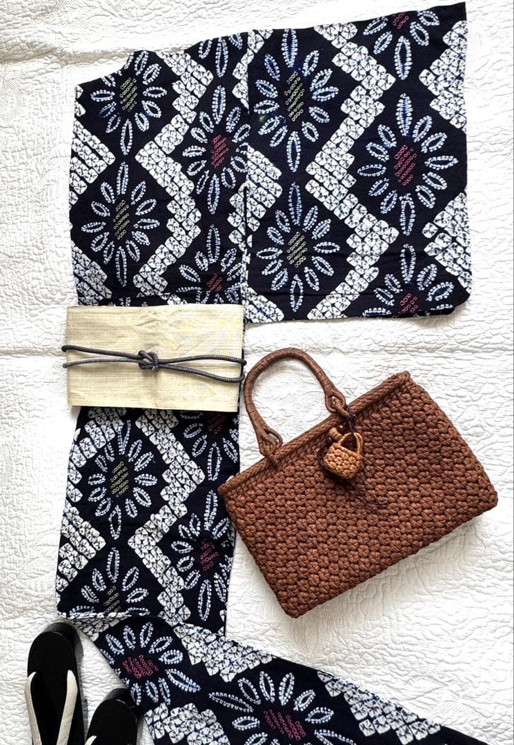 高身長の方にも 粋な大人の浴衣 ◆ 有松絞り 花菱文 素敵な意匠の逸品