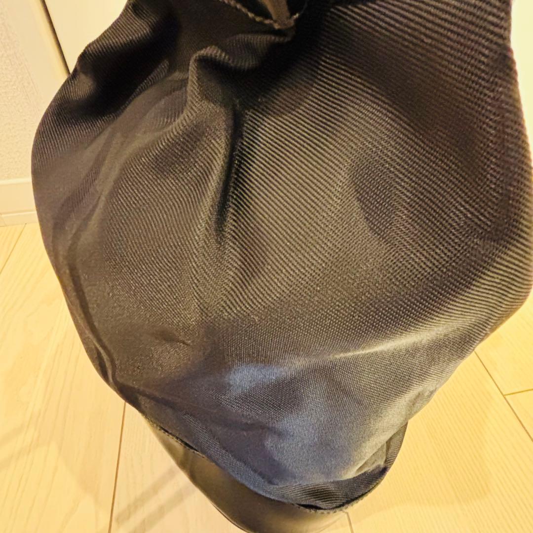 希少✰グッチ バンブー ワンショルダーバッグ 巾着 ナイロン レザー 黒 巾着型