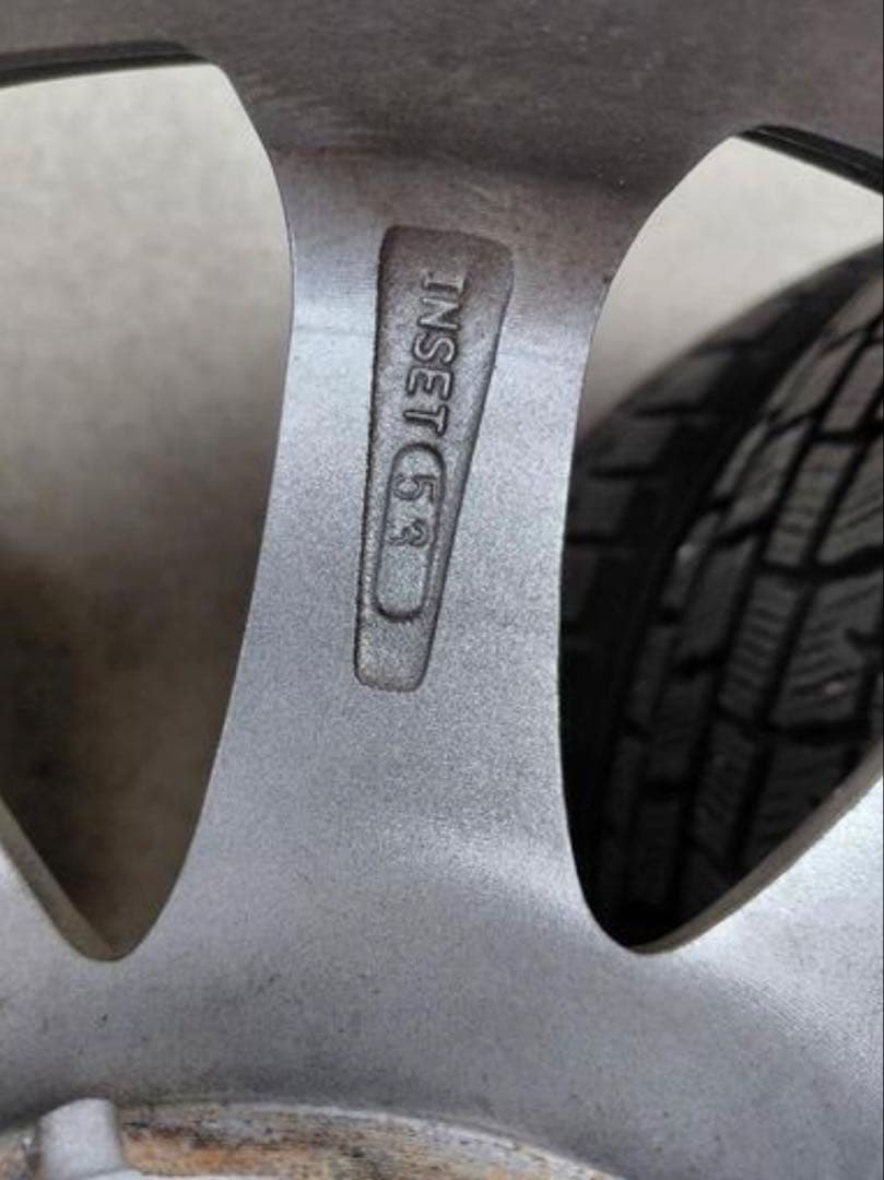 スタッドレスタイヤ15x6J ホイールセット 114.3