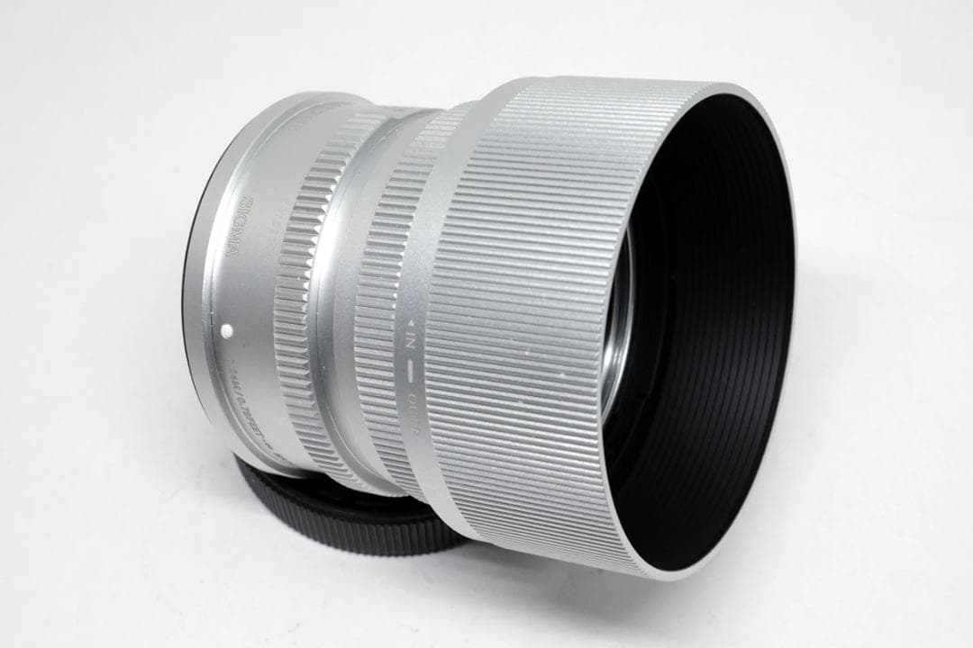 美品　SIGMA 45mm F2.8 DG Lマウント用　シルバー