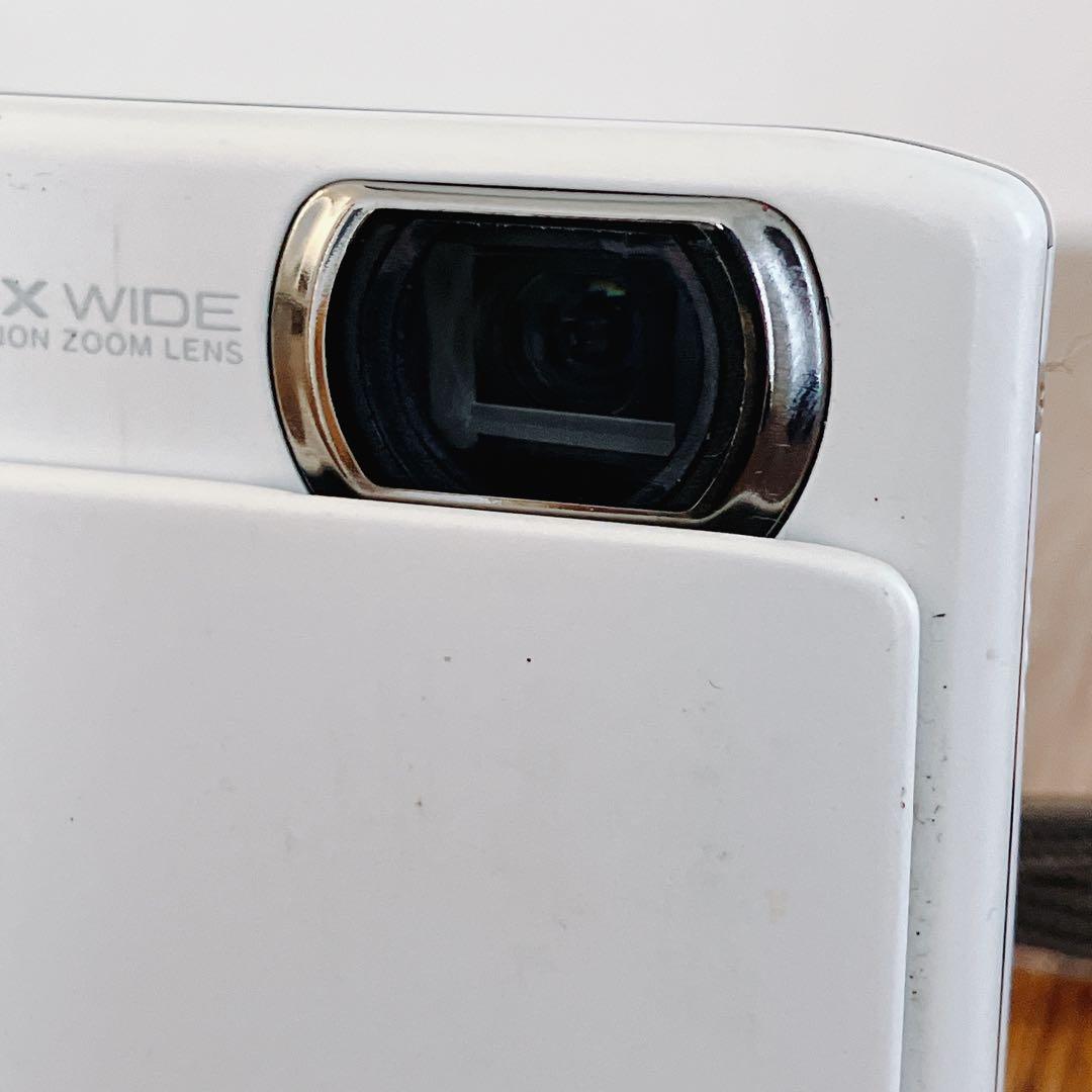 FUJIFILM FinePix Z900EXR デジタルカメラ　ホワイト