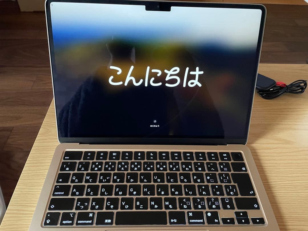 MacBook Air M2 13インチ　 スターライト　充放電8回