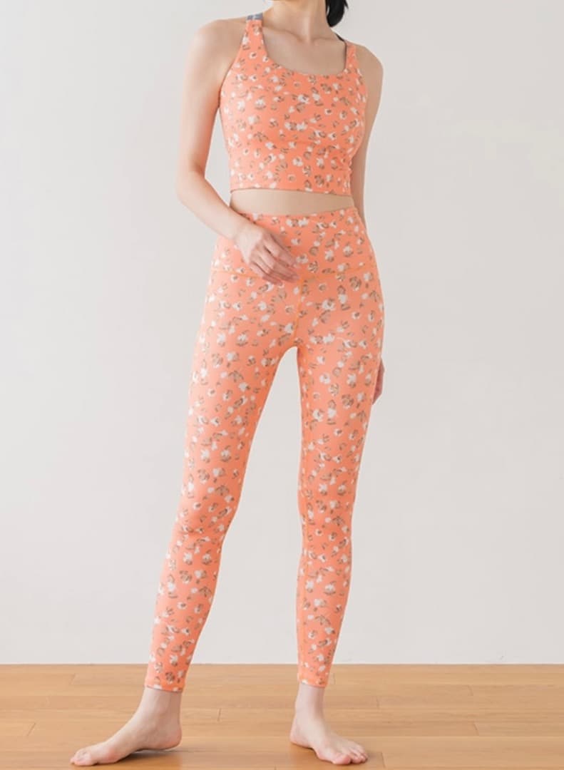 【美品】SUKALA　ビタミンカラー花柄セットアップ　Mサイズ