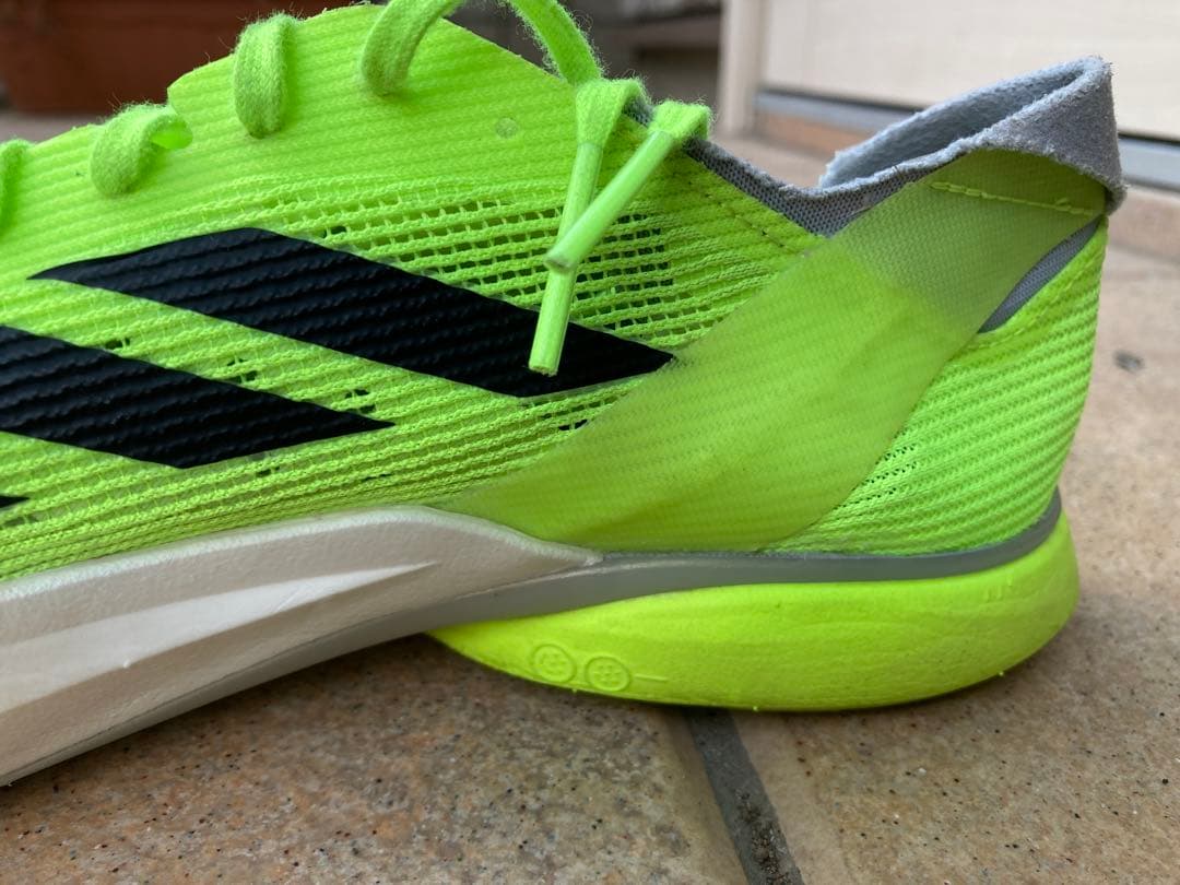 adidas 陸上 中距離用スパイク アディゼロアバンチ