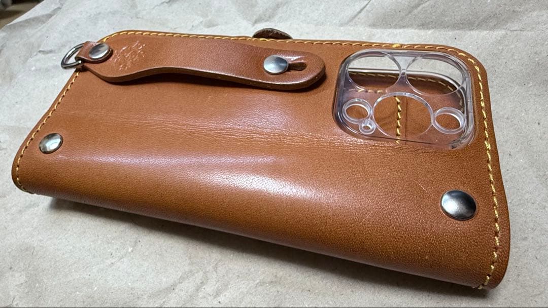 iPhone16pro 本革手帳タイプ 栃木レザー おまけ付き