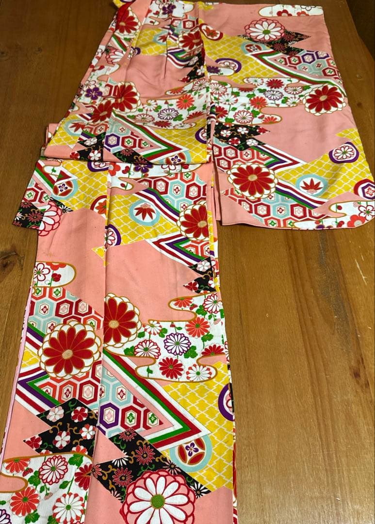 7歳着物　アンティークレトロ柄　着物単品　七五三着物　18ー5