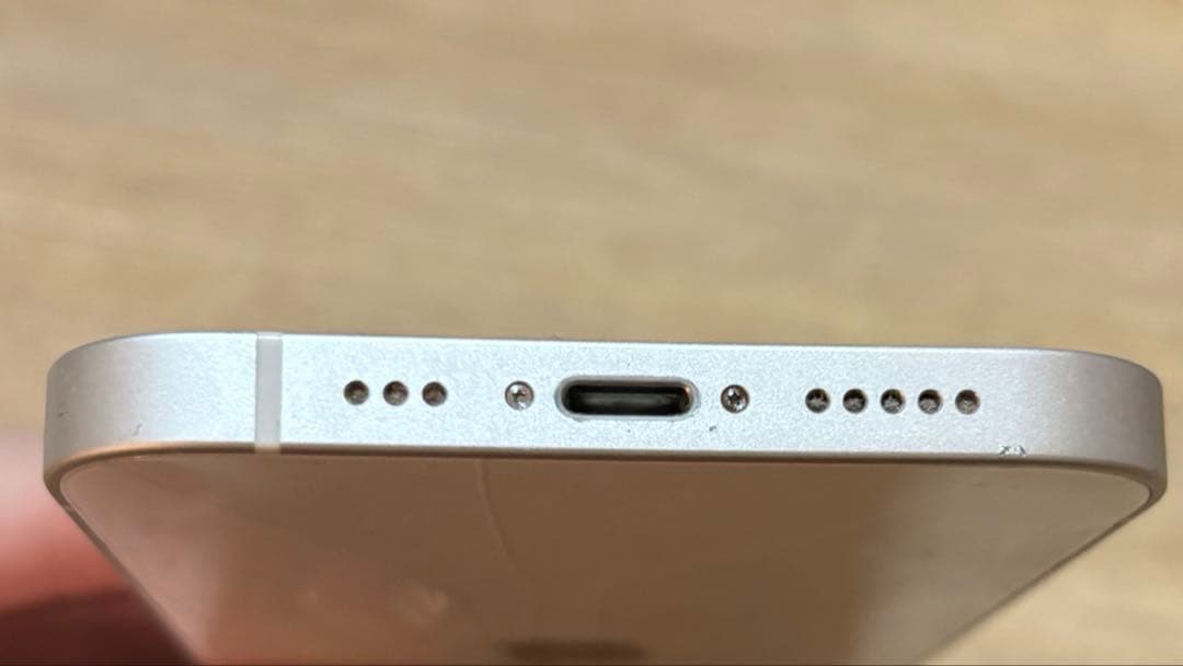 iPhone12 ホワイト 背面割れあり