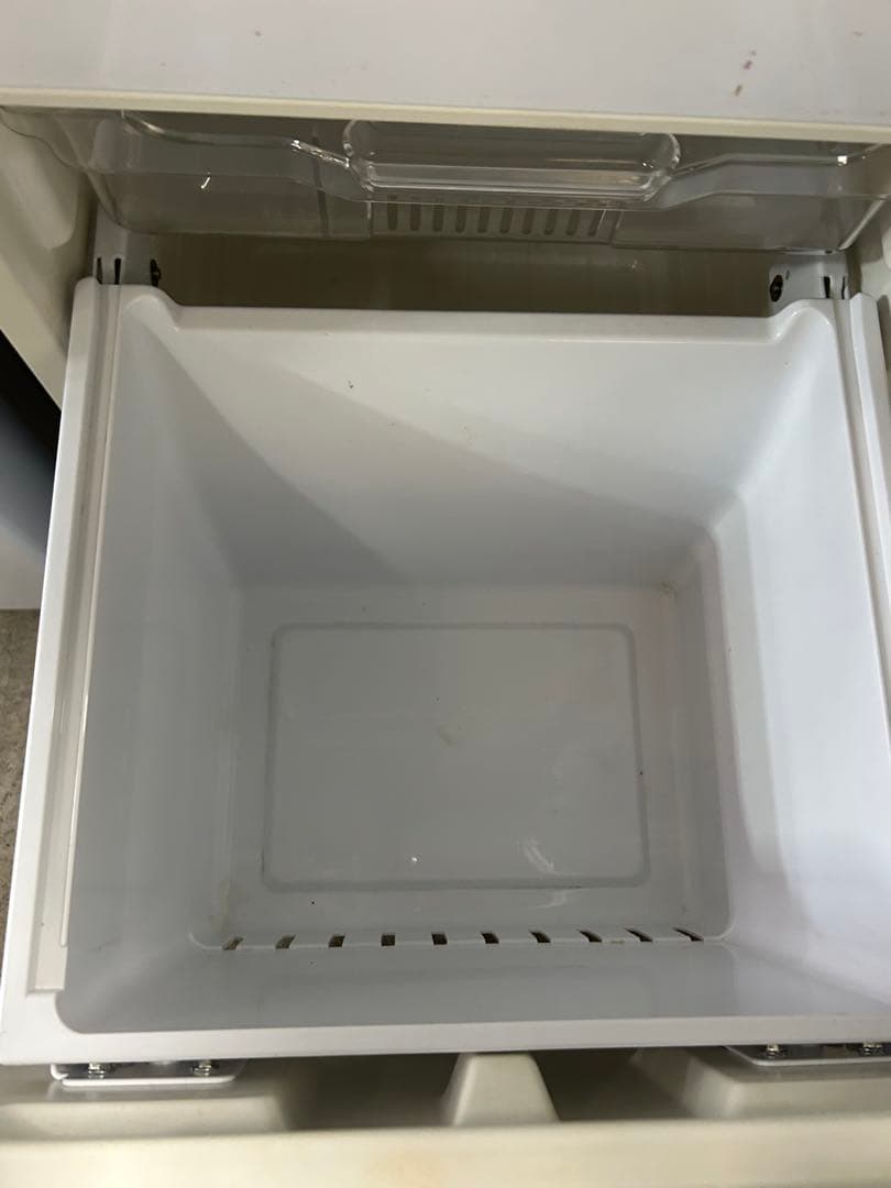 名古屋市内無料配送42★ハイセンス 2017年製 150L冷蔵庫