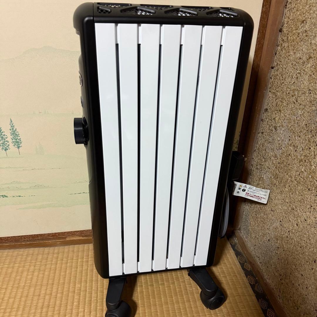 【ほぼ未使用】DeLonghi オイルヒーター MDHS09-BK